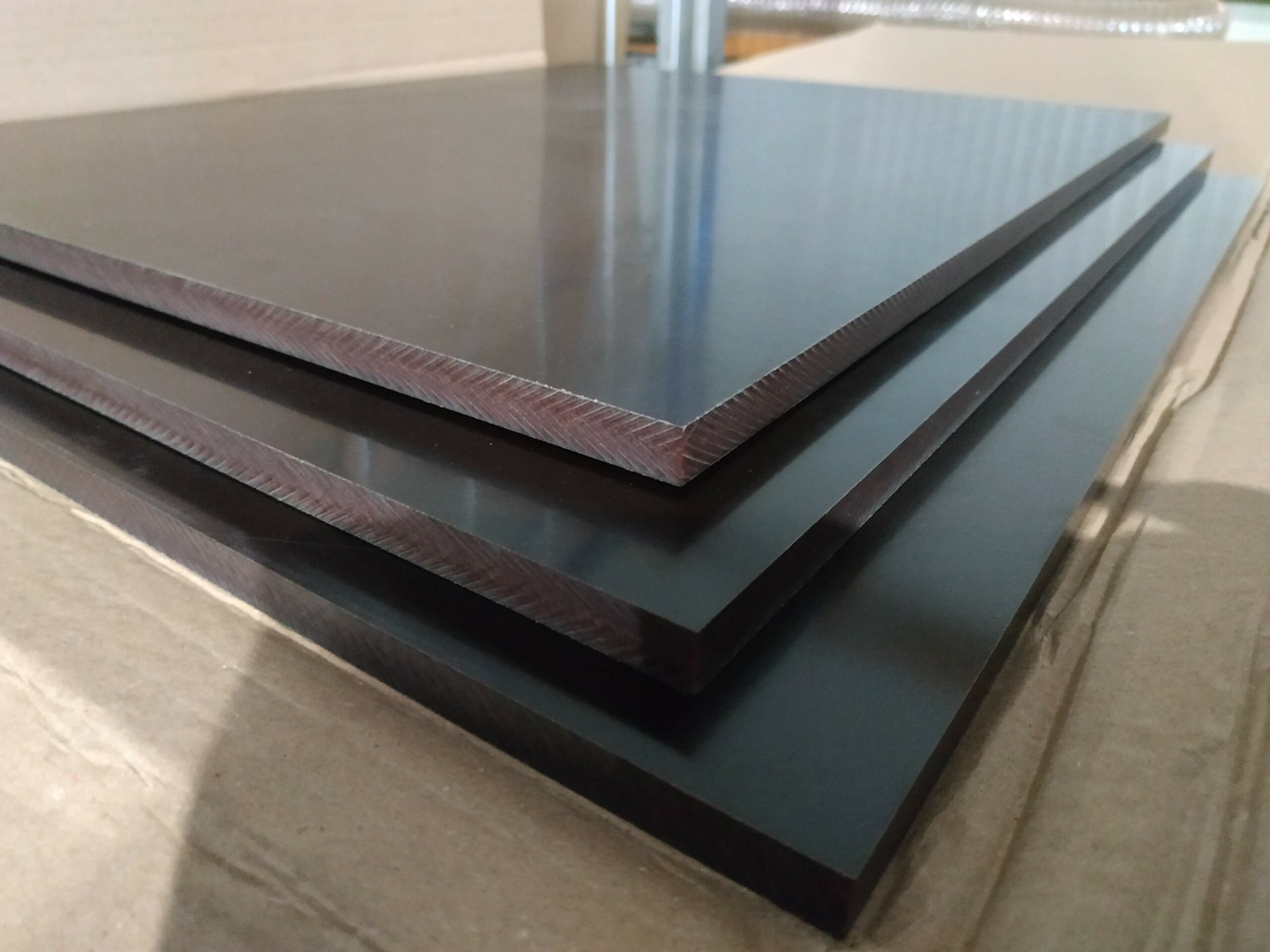 Pertinax / Hardpapier 10mm dik plaat bruin | 400 x 500 mm OUTLET